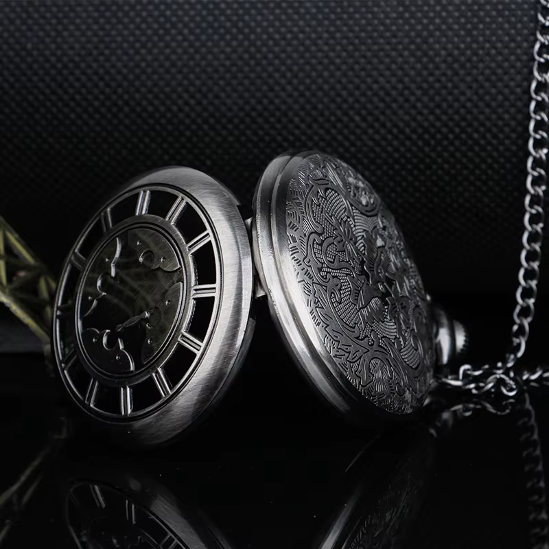 Creative Hollow Design Quartz Pocket Watch Bronze Unisex Clamshell Clock Pendant Fob Watch relogio feminino